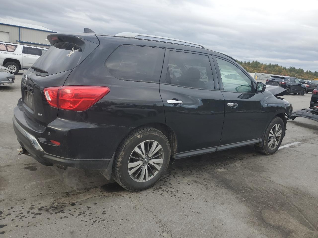 2019 NISSAN PATHFINDER