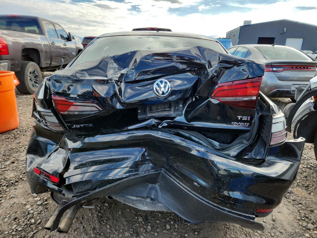 2017 VOLKSWAGEN JETTA