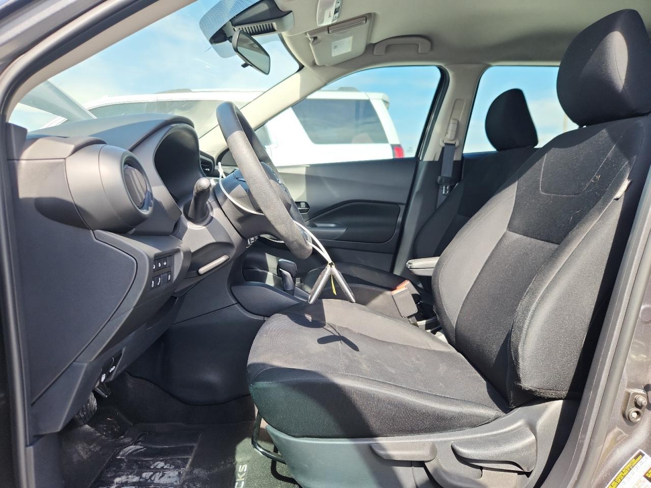 2024 NISSAN KICKS