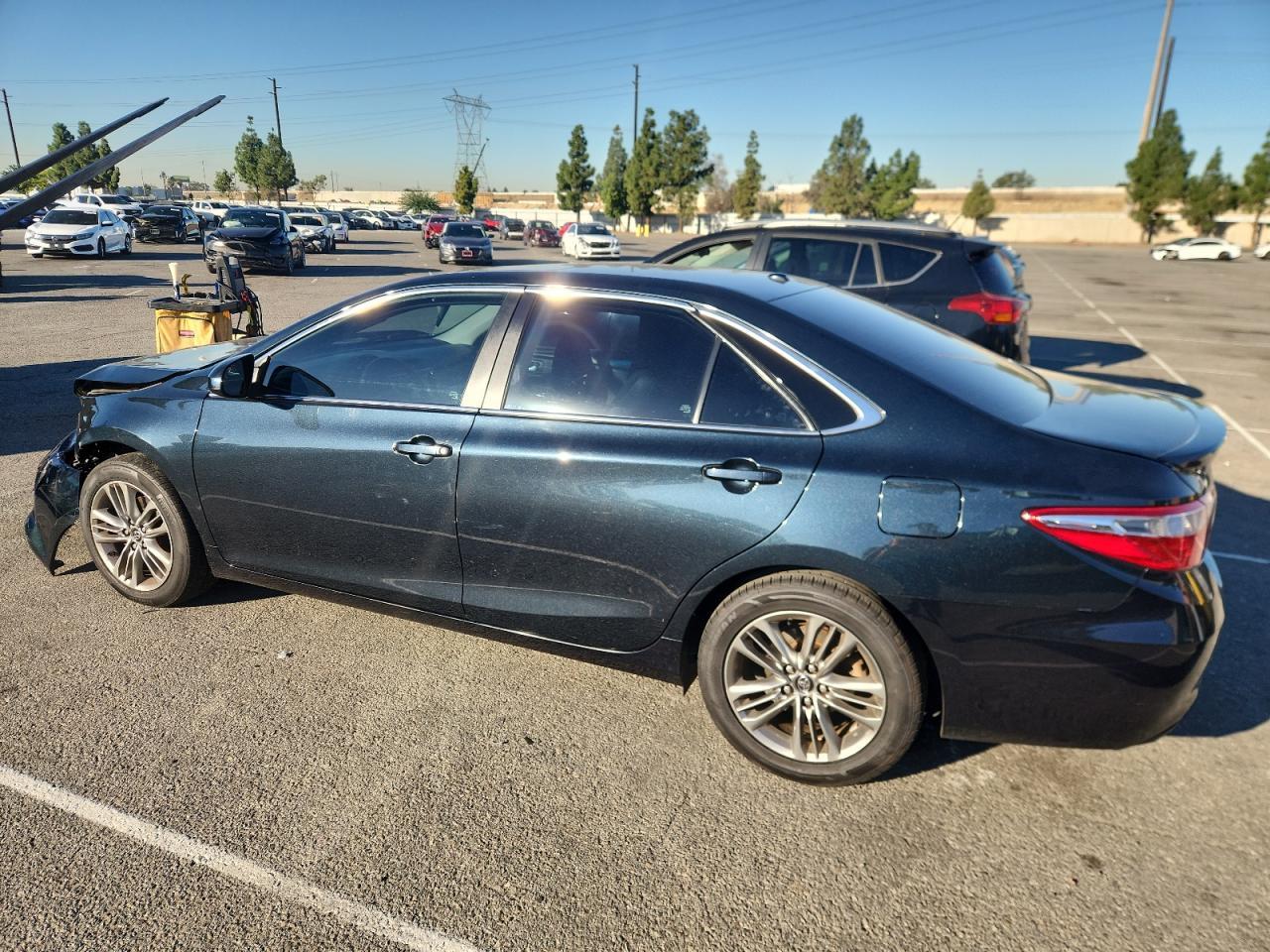 2017 TOYOTA CAMRY