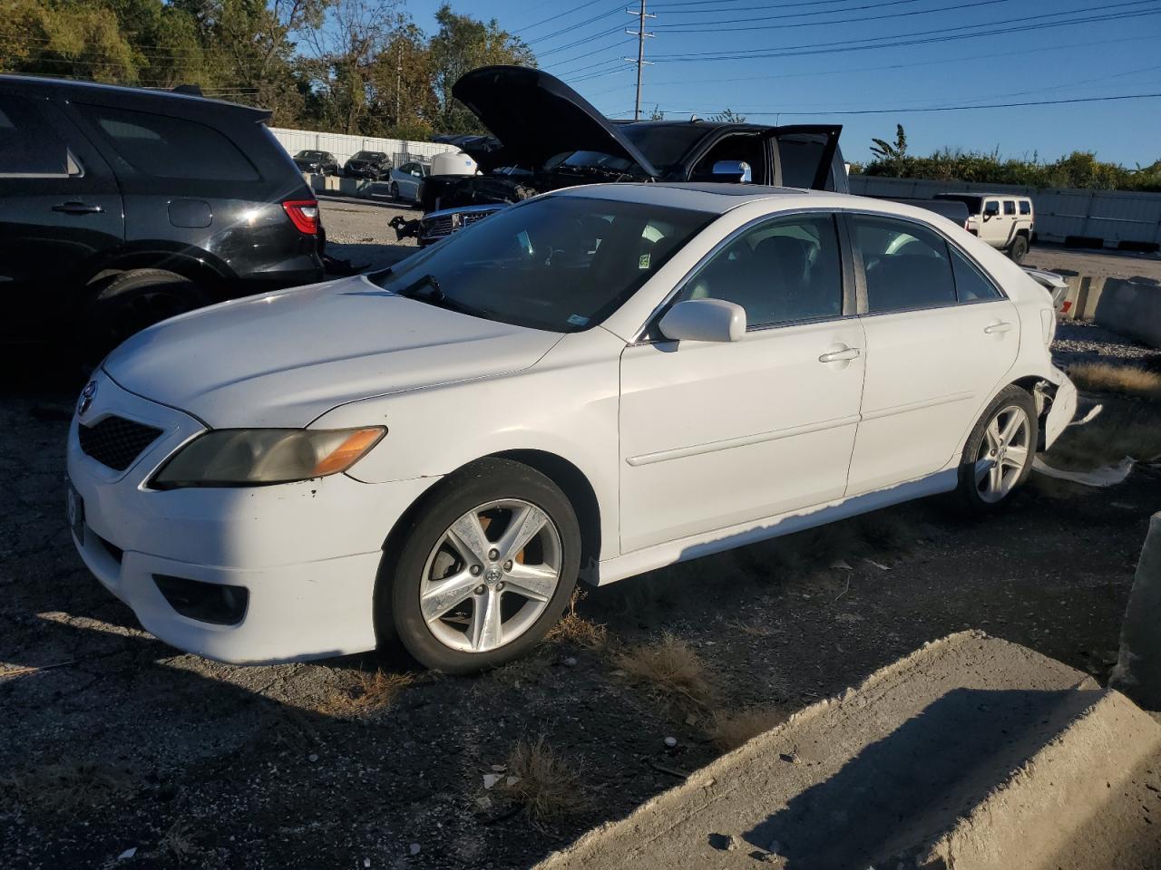 2011 TOYOTA CAMRY