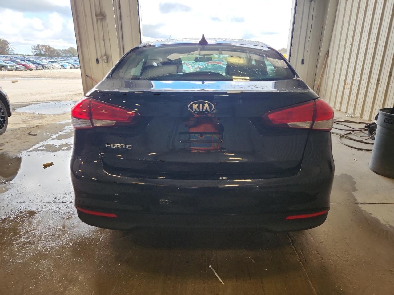 2017 KIA FORTE