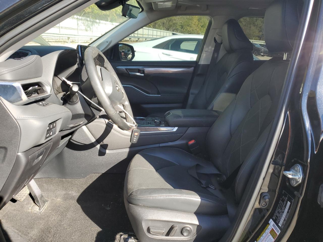 2023 TOYOTA HIGHLANDER