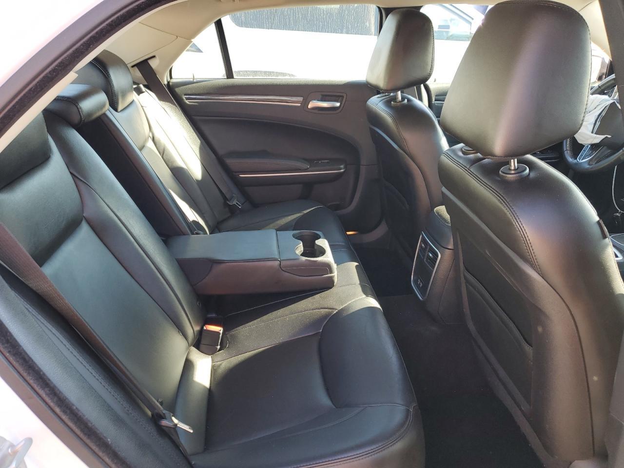 2020 CHRYSLER 300