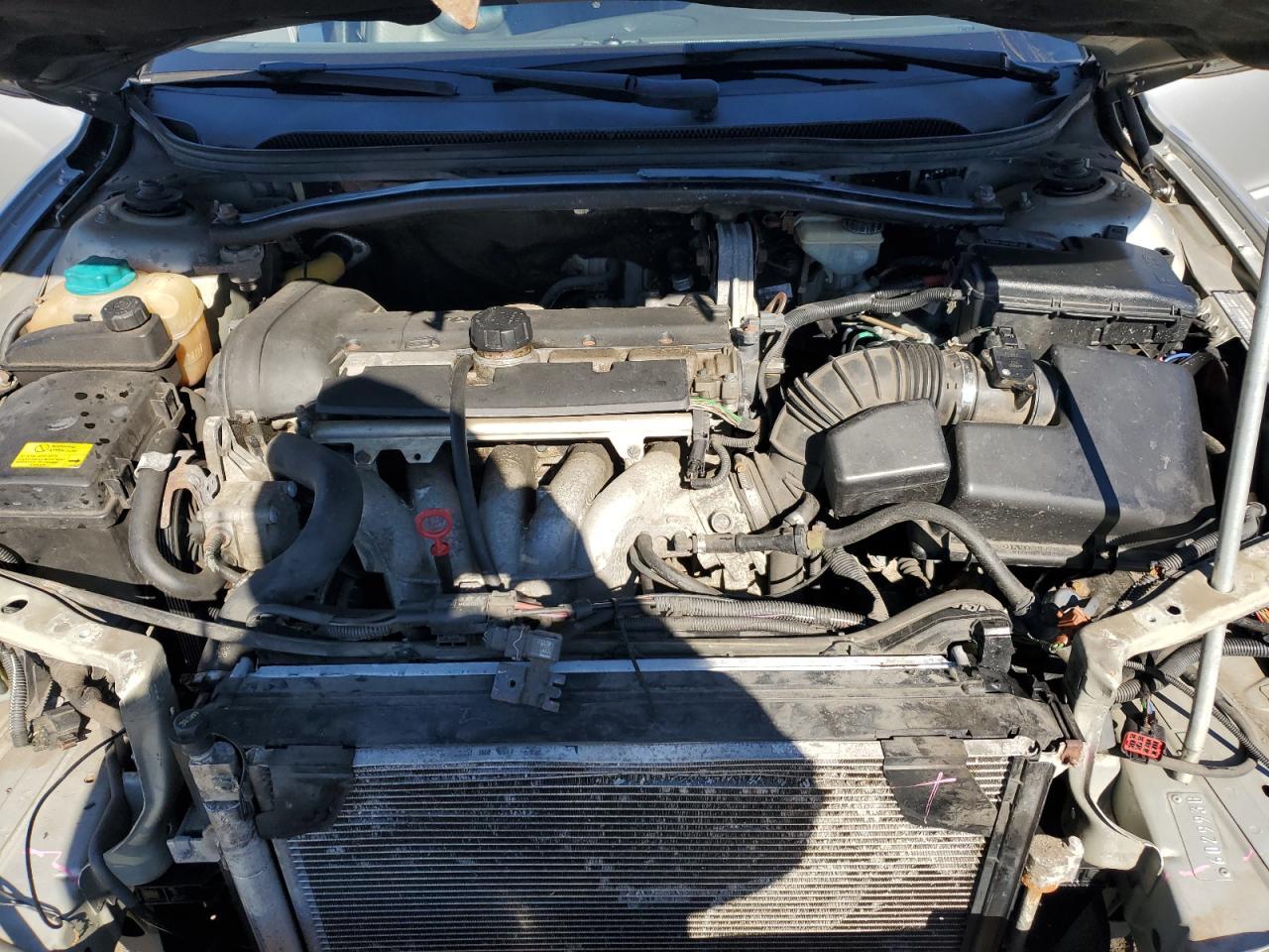 2006 VOLVO V70