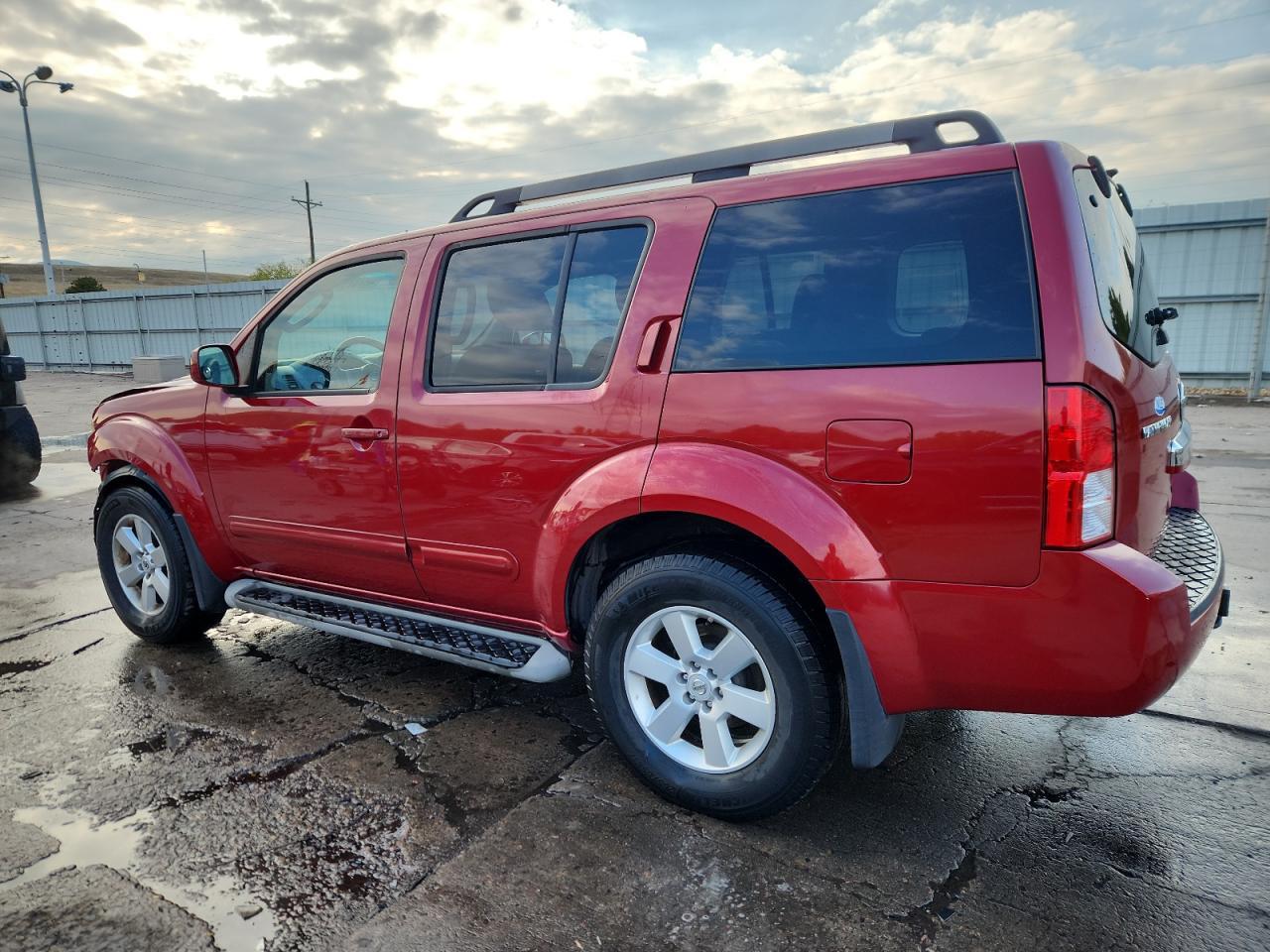 2012 NISSAN PATHFINDER