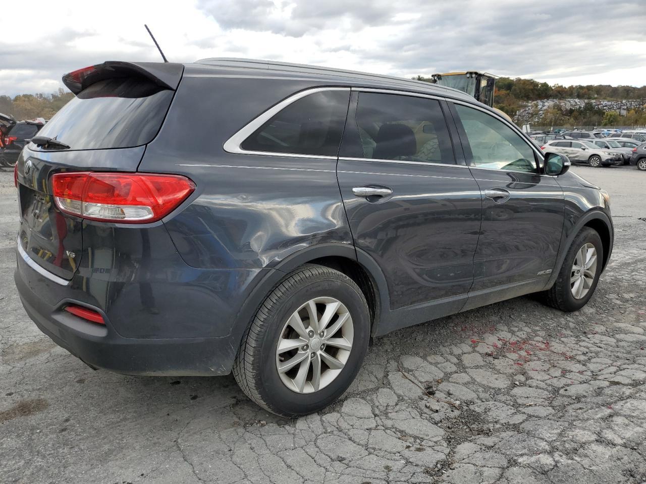2017 KIA SORENTO