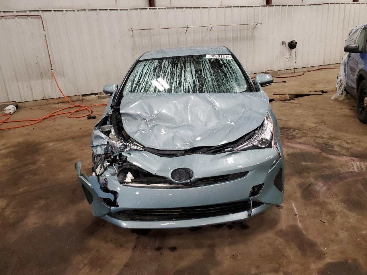 2016 TOYOTA PRIUS