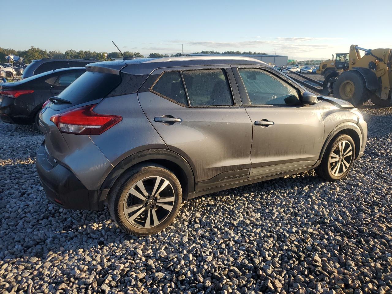 2019 NISSAN KICKS