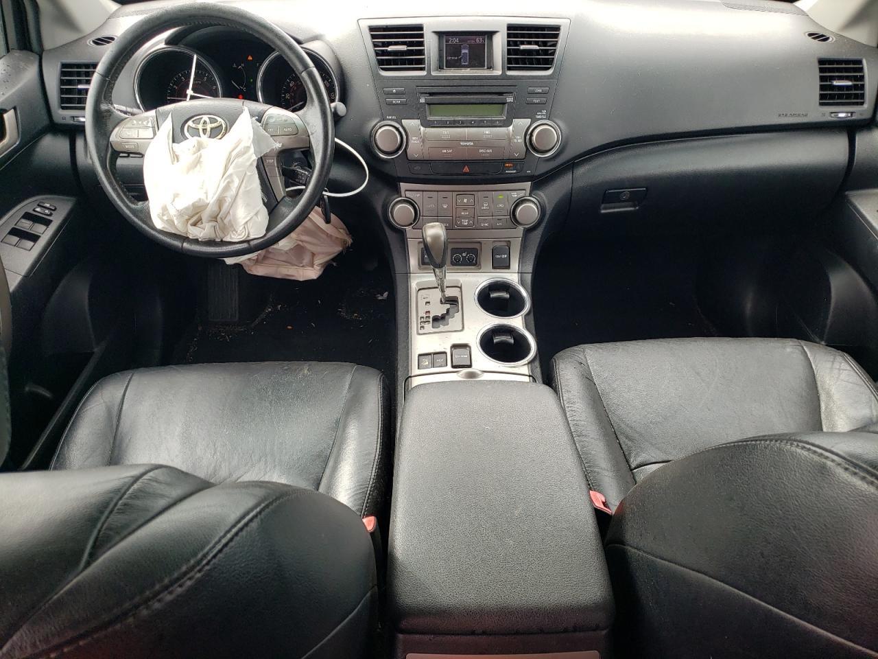 2010 TOYOTA HIGHLANDER