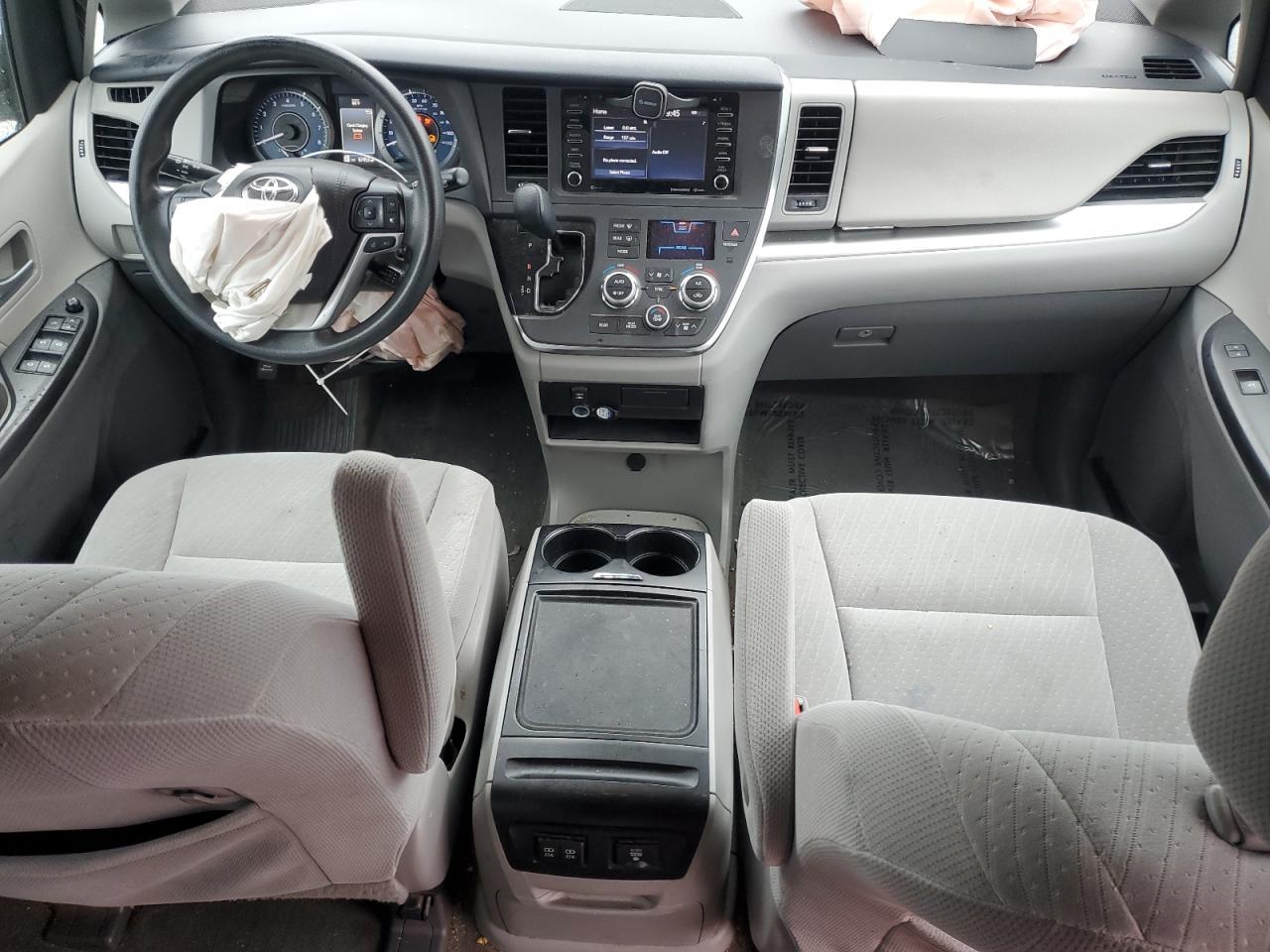 2018 TOYOTA SIENNA