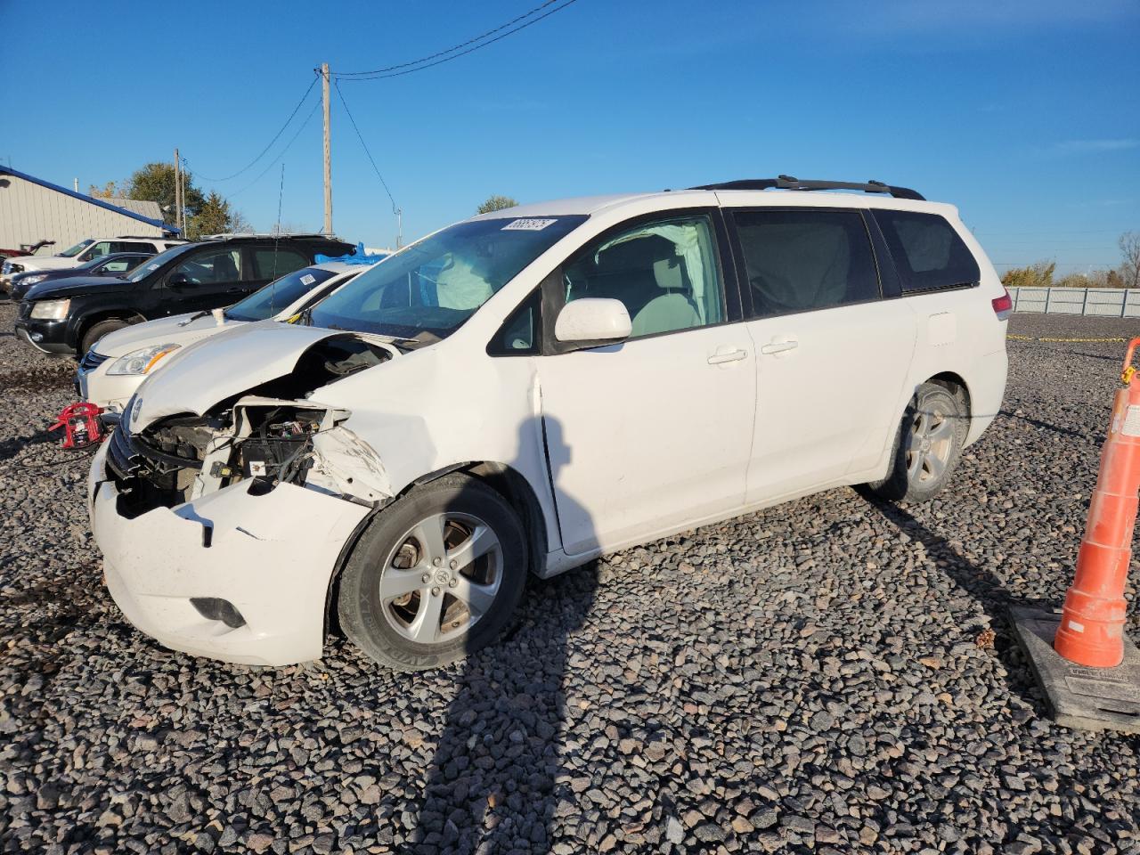 2013 TOYOTA SIENNA