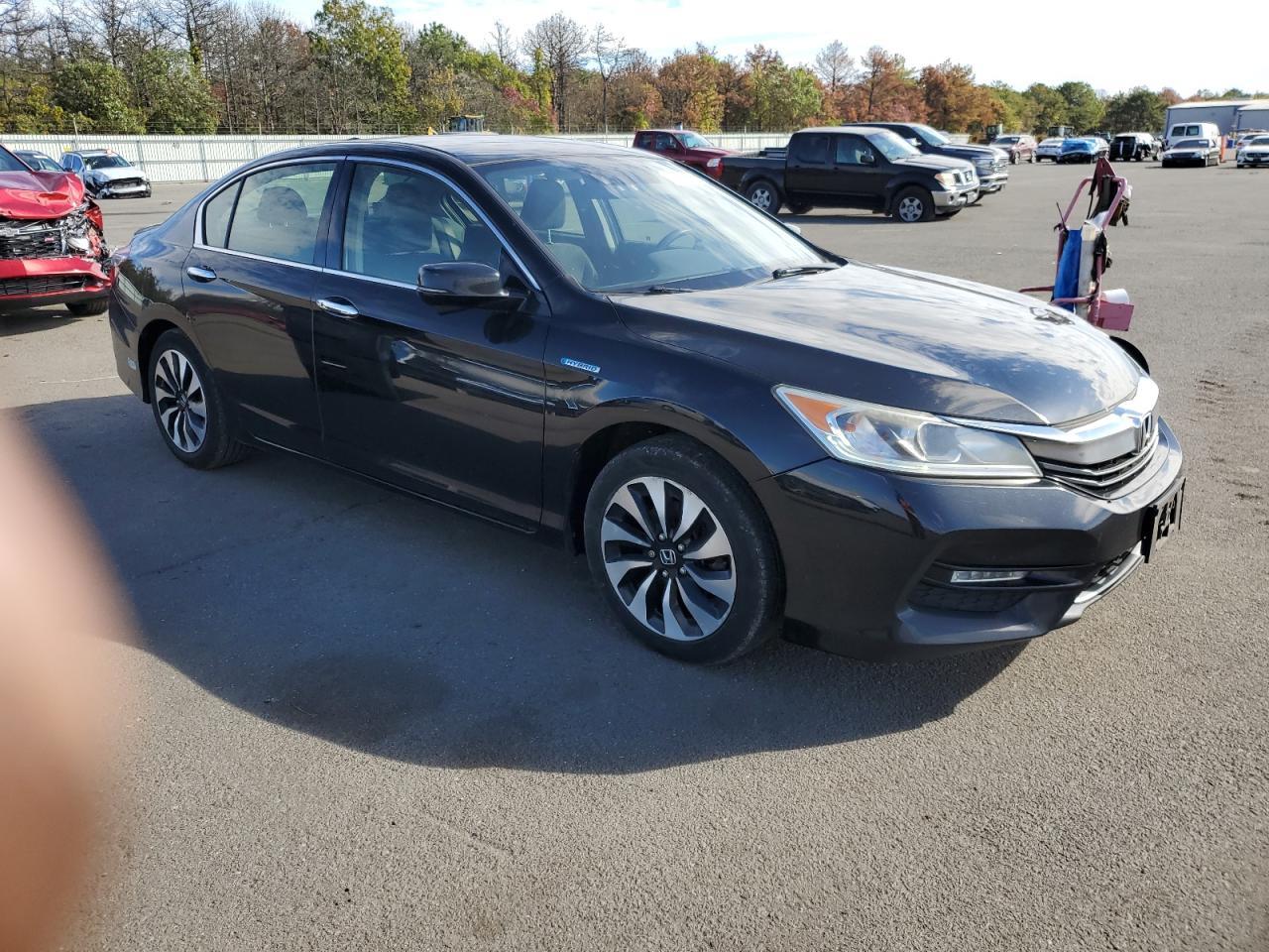 2017 HONDA ACCORD