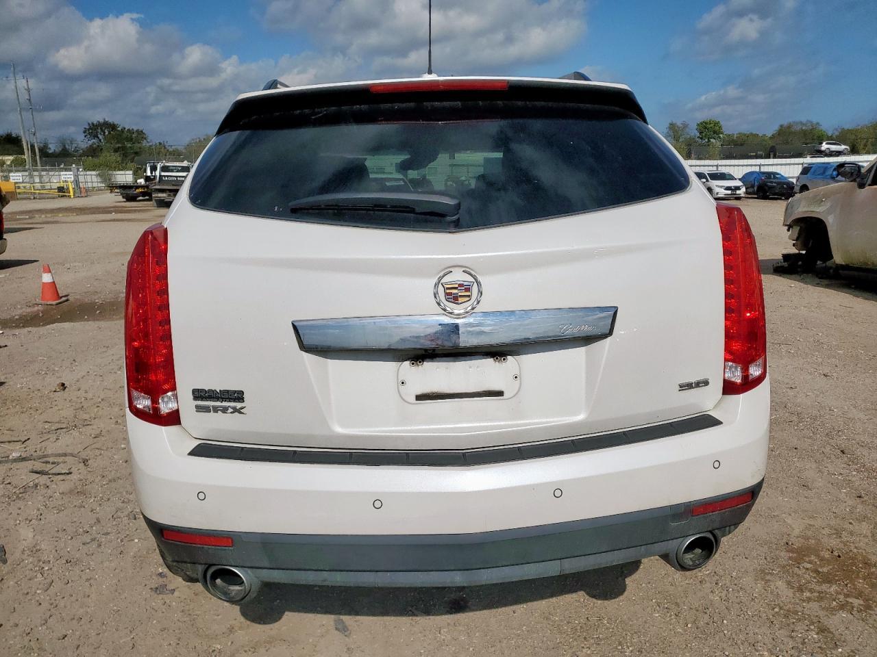 2015 CADILLAC SRX