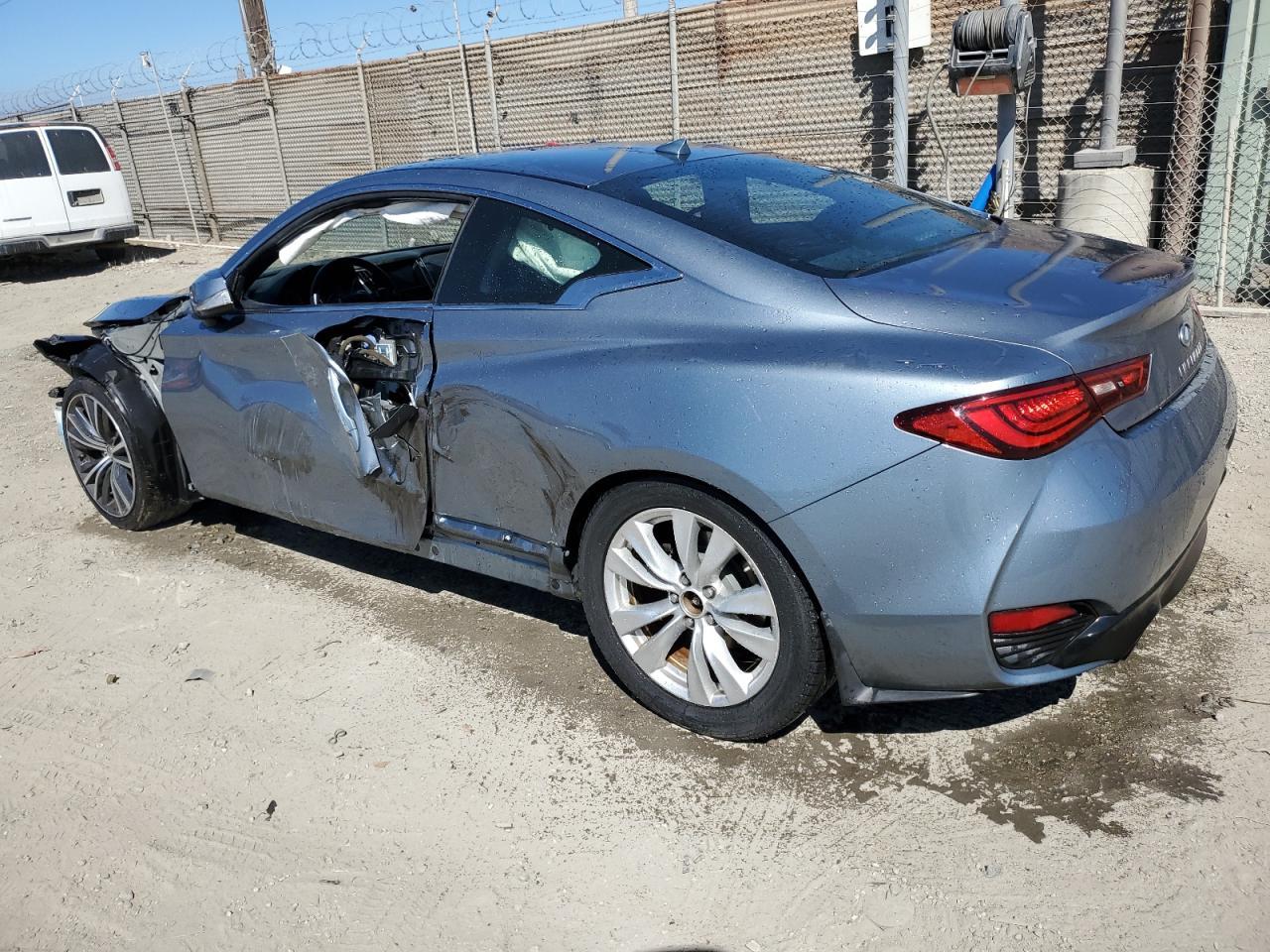 2017 INFINITI Q60