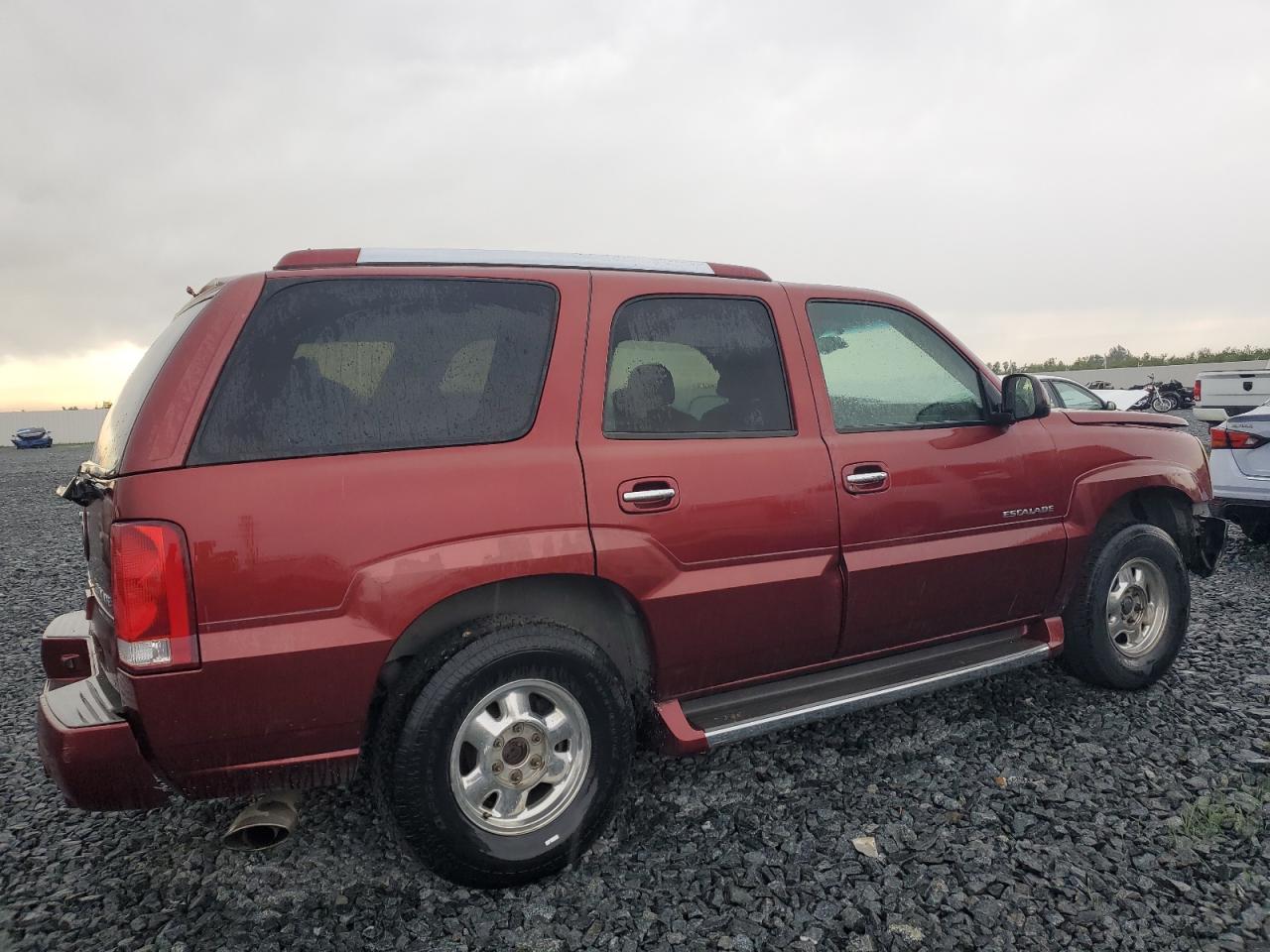 2002 CADILLAC ESCALADE