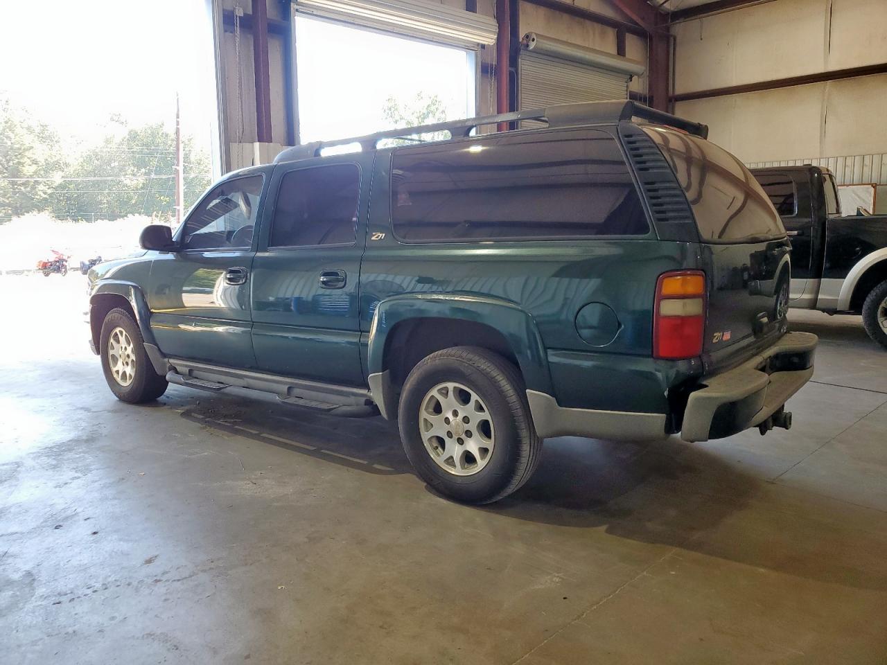 2003 CHEVROLET Suburban