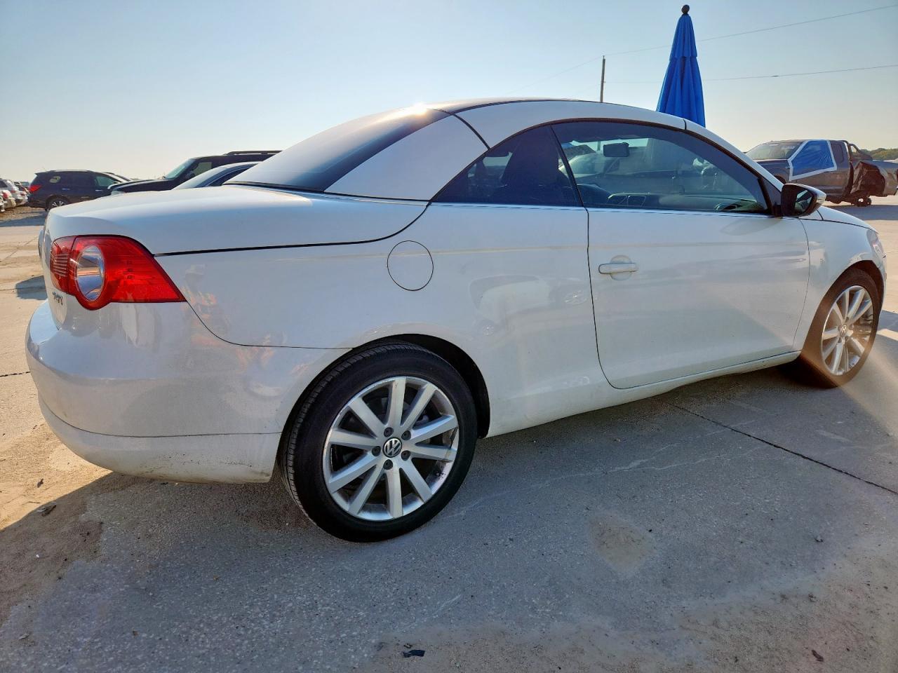2009 VOLKSWAGEN EOS