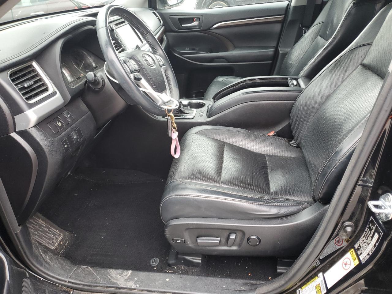 2016 TOYOTA HIGHLANDER