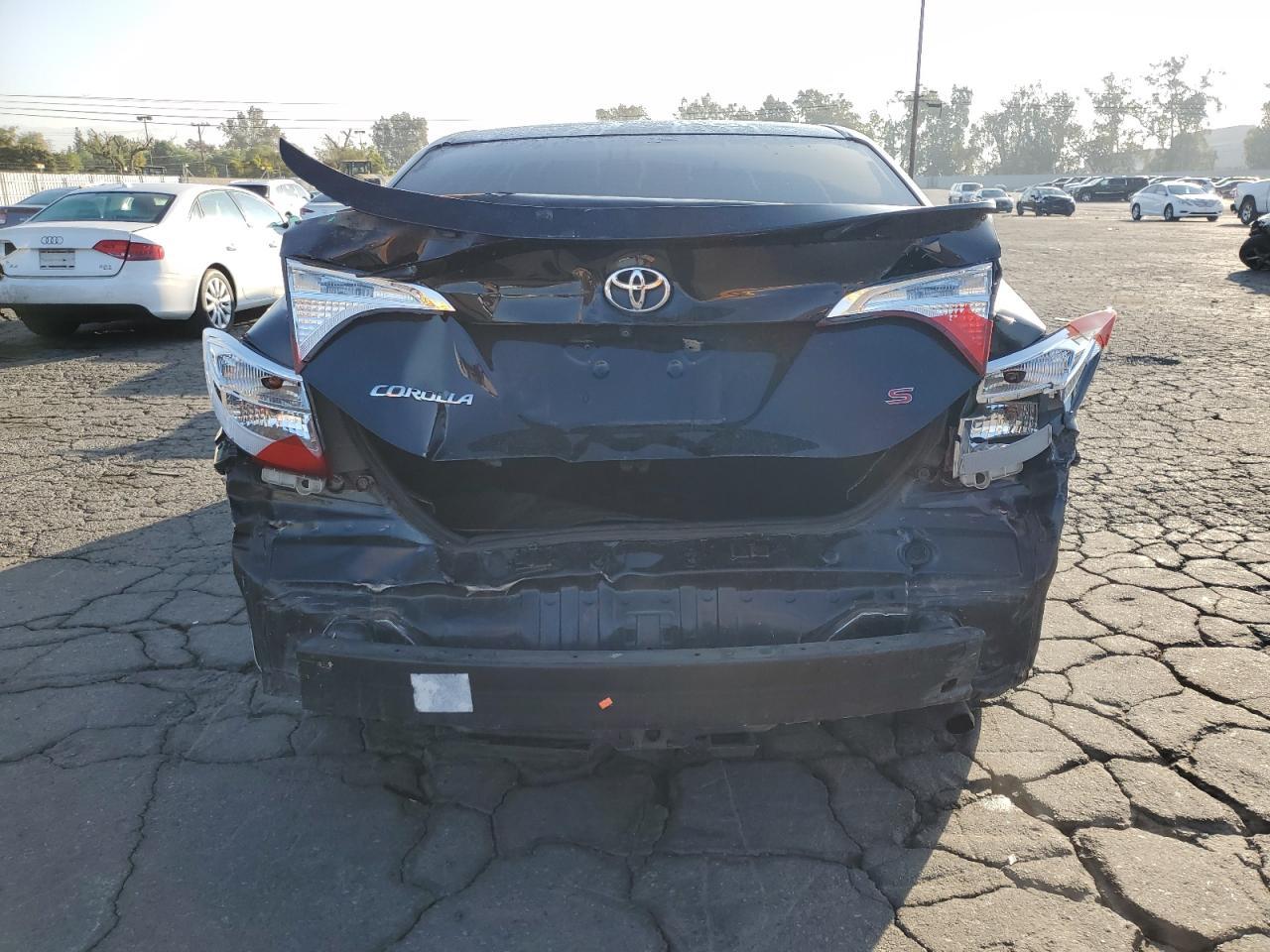 2015 TOYOTA COROLLA