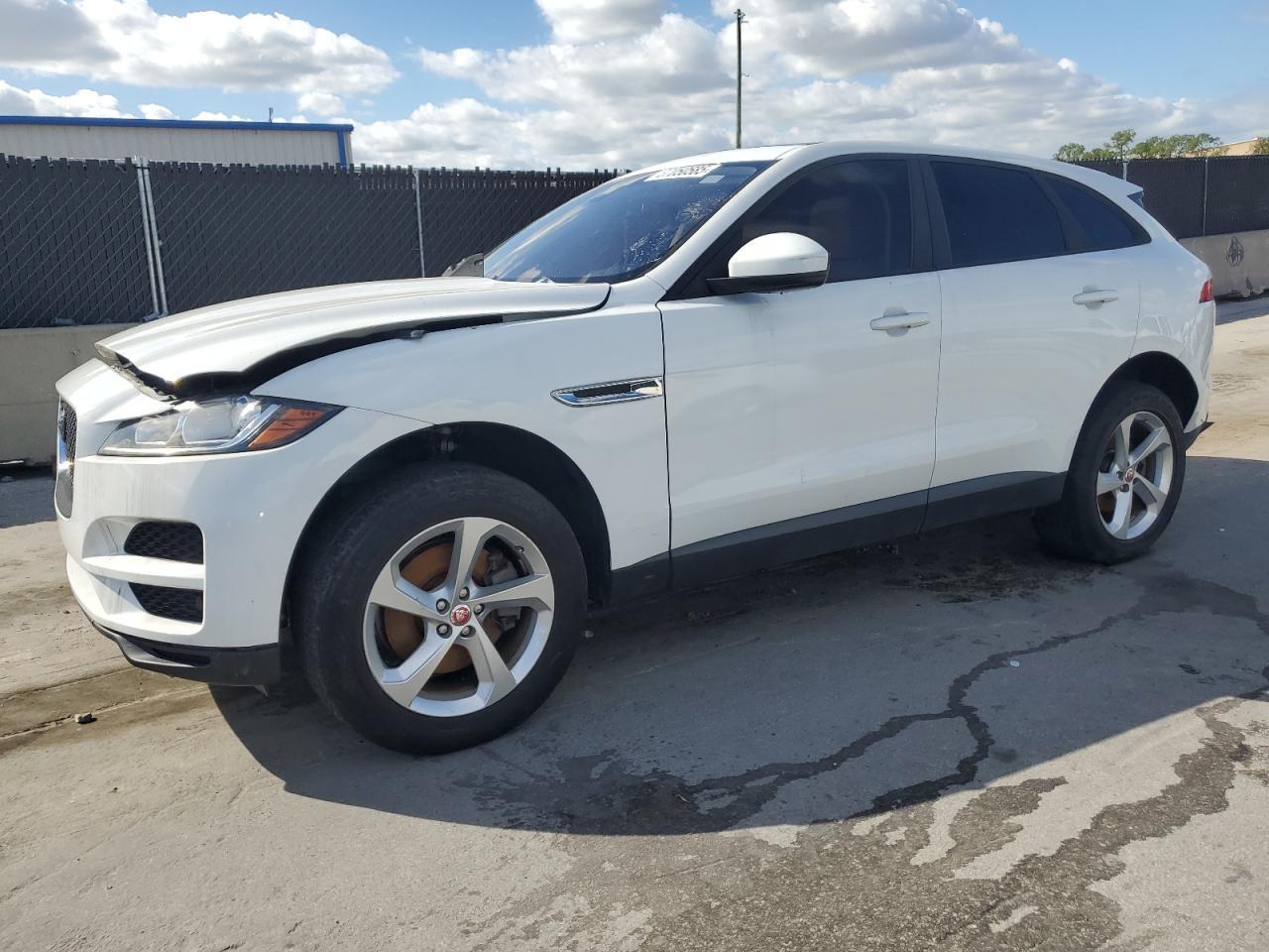 2018 JAGUAR F-Pace