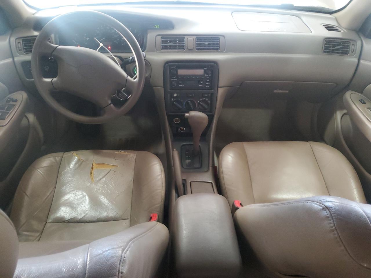 2001 TOYOTA CAMRY