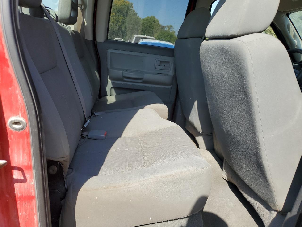 2005 DODGE Dakota