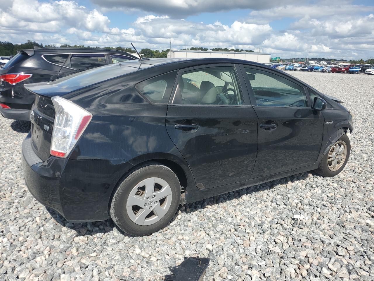 2011 TOYOTA PRIUS