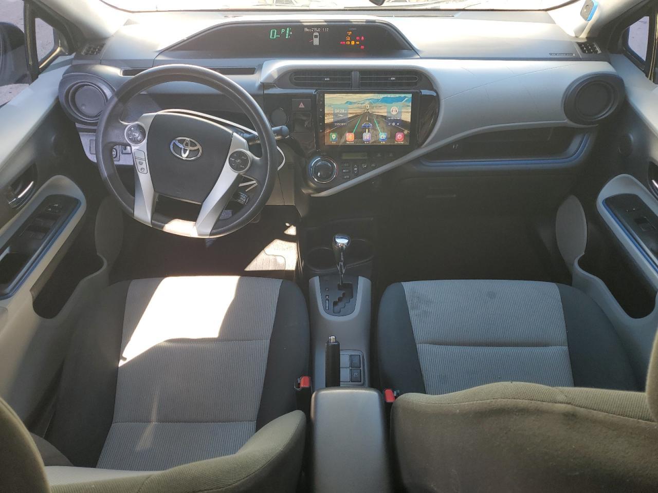 2012 TOYOTA Prius c