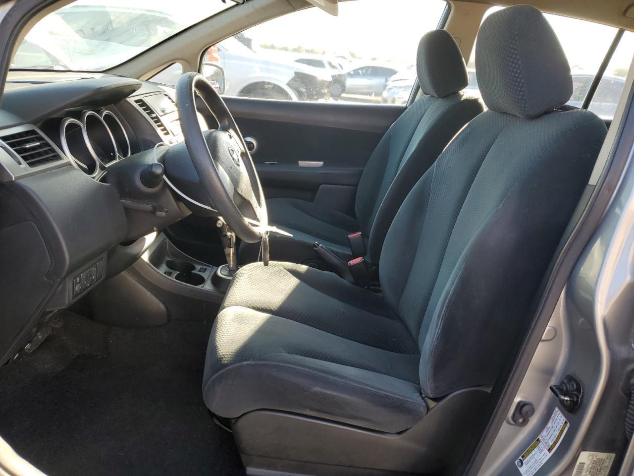 2011 NISSAN VERSA