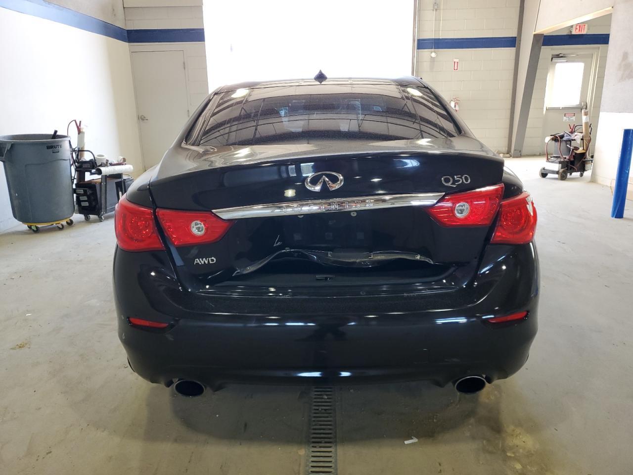 2016 INFINITI Q50