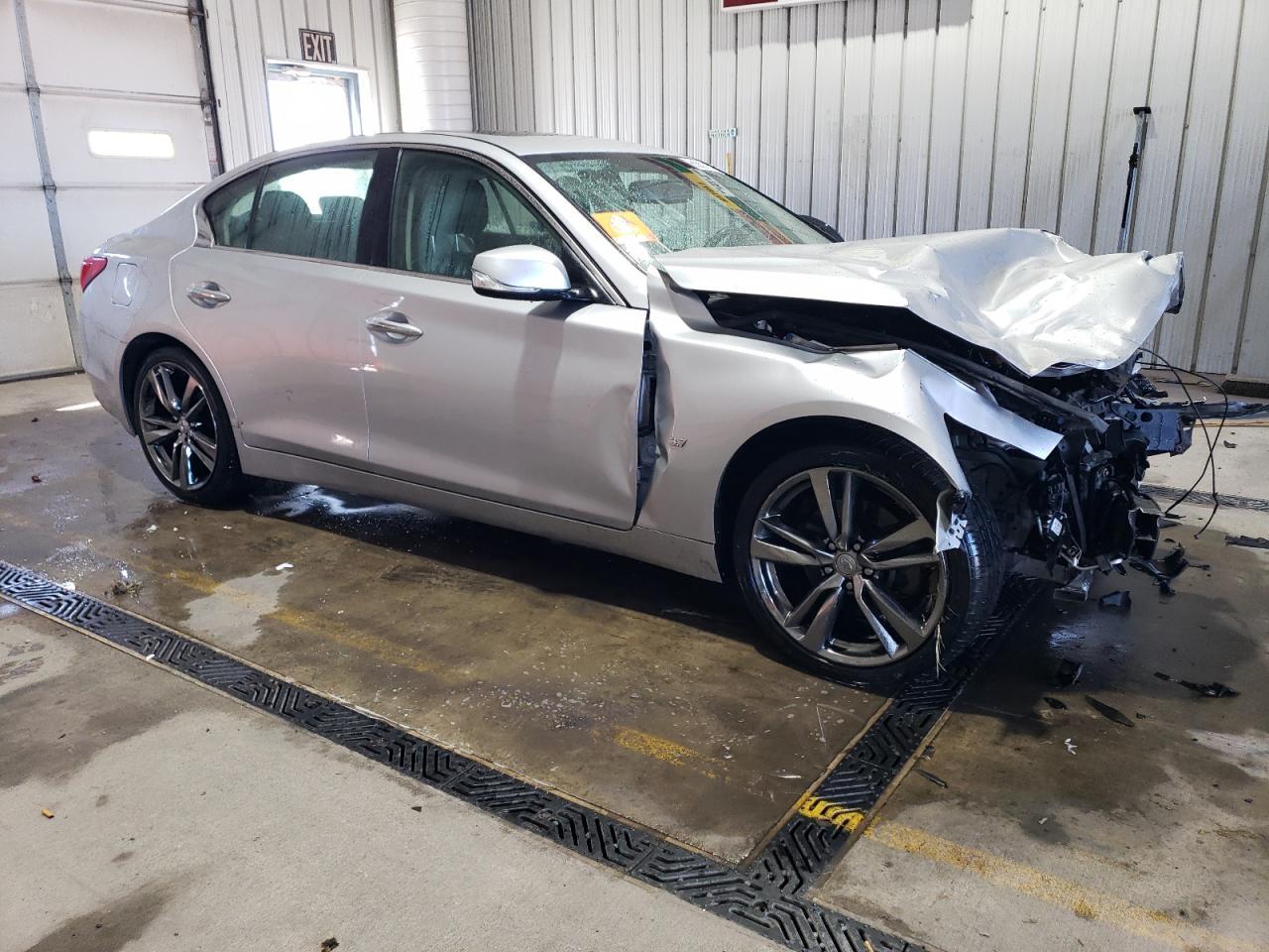 2014 INFINITI Q50