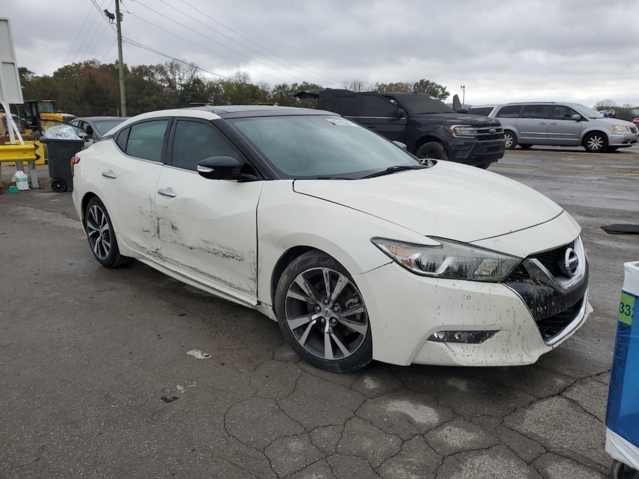 2017 NISSAN Maxima