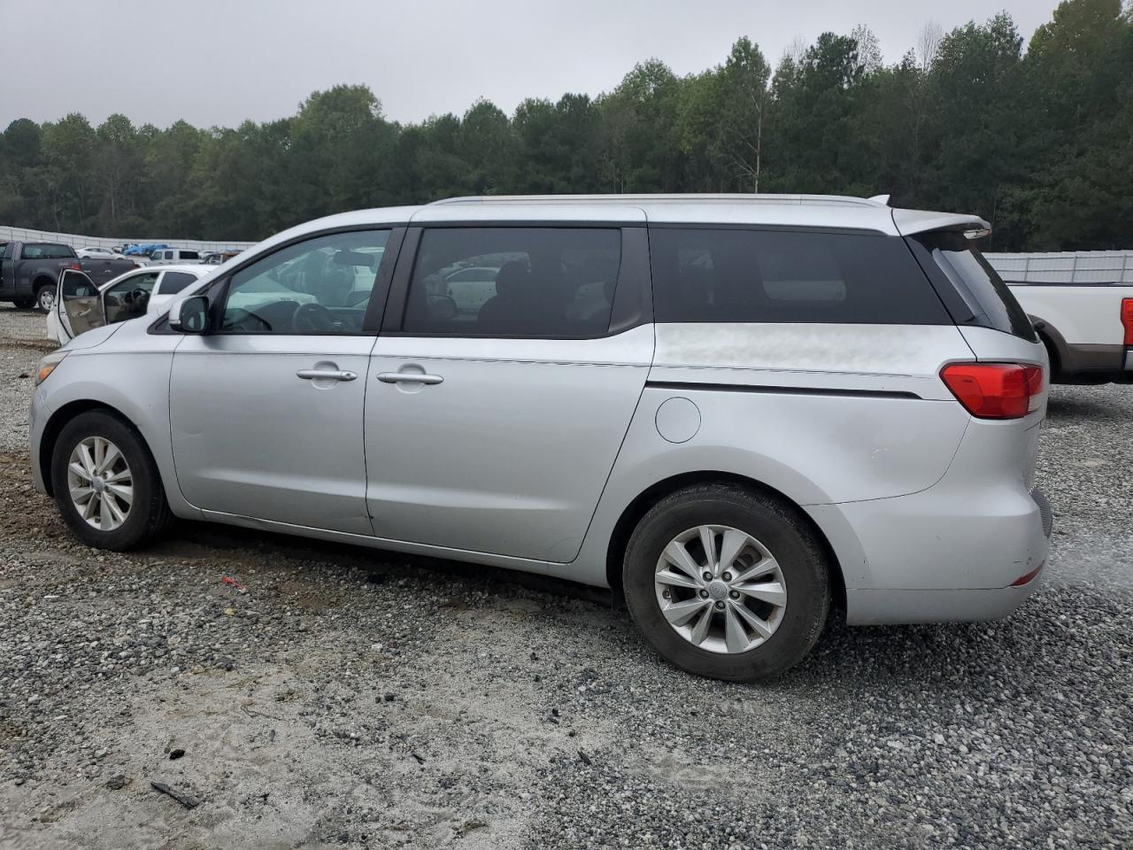 2015 KIA SEDONA