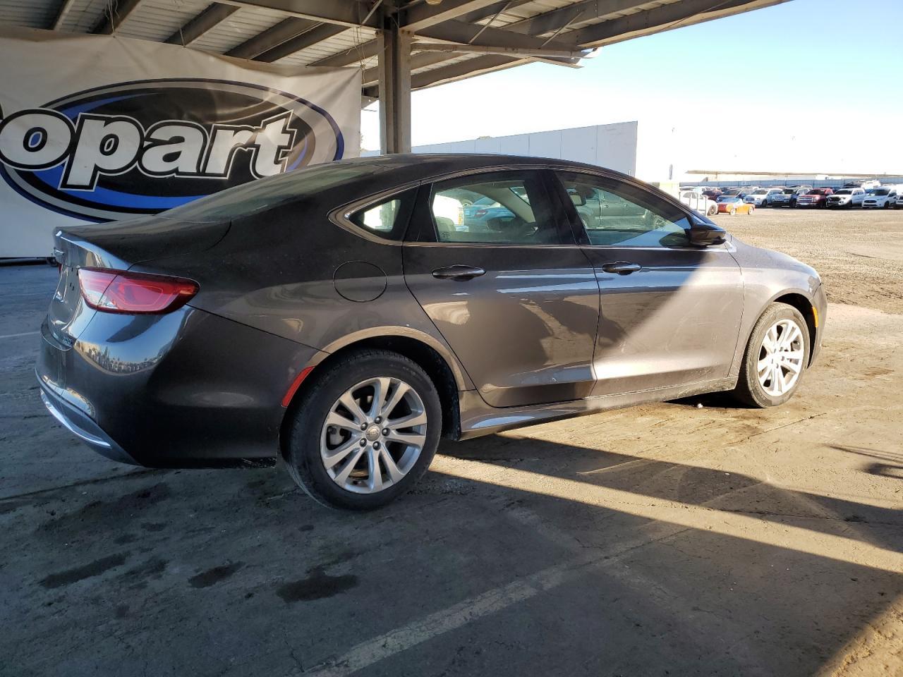 2015 CHRYSLER 200
