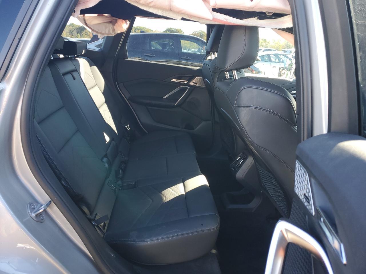 2024 BMW X1