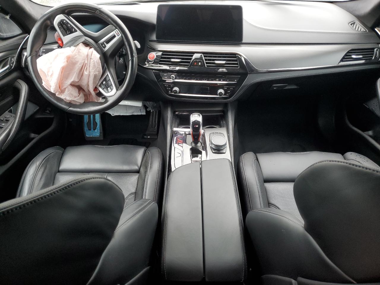 2022 BMW M5
