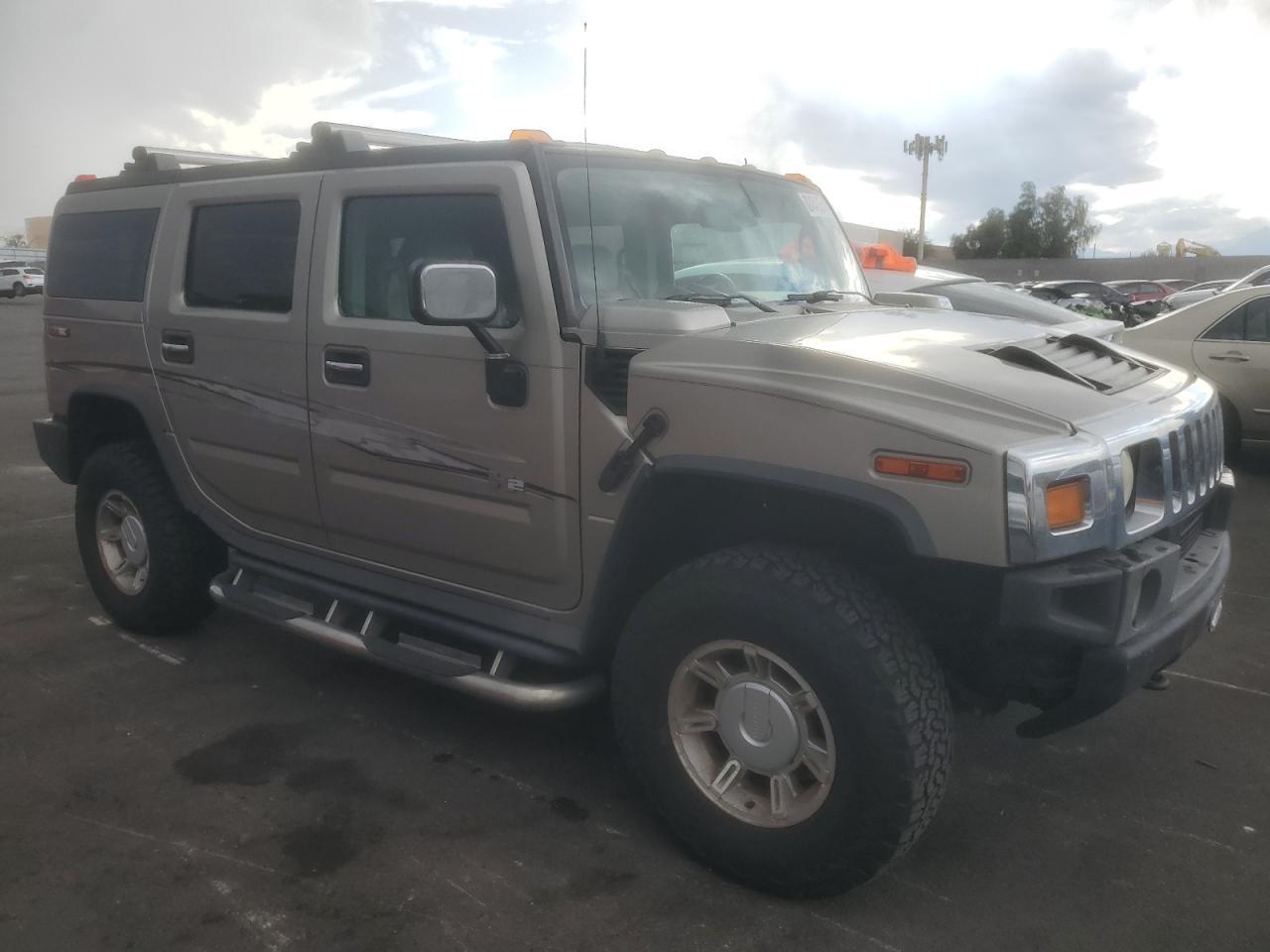 2004 HUMMER H2