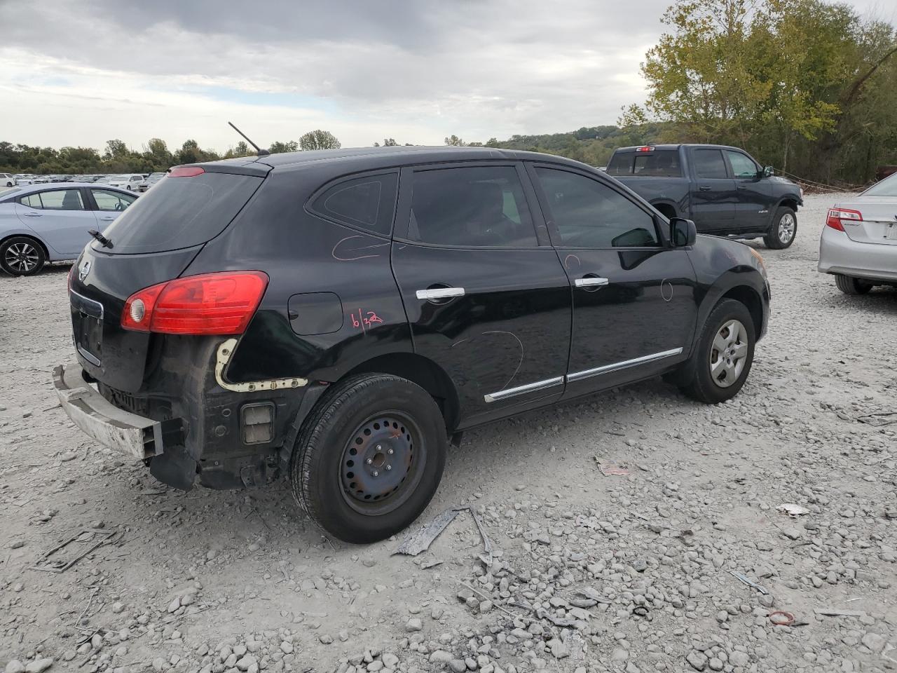 2015 NISSAN ROGUE