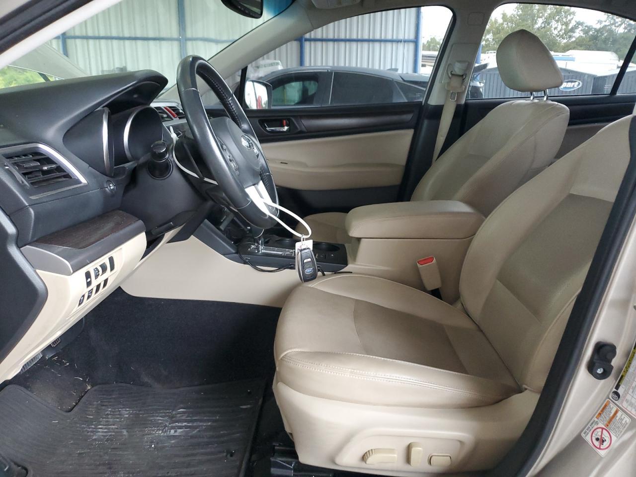 2015 SUBARU Legacy