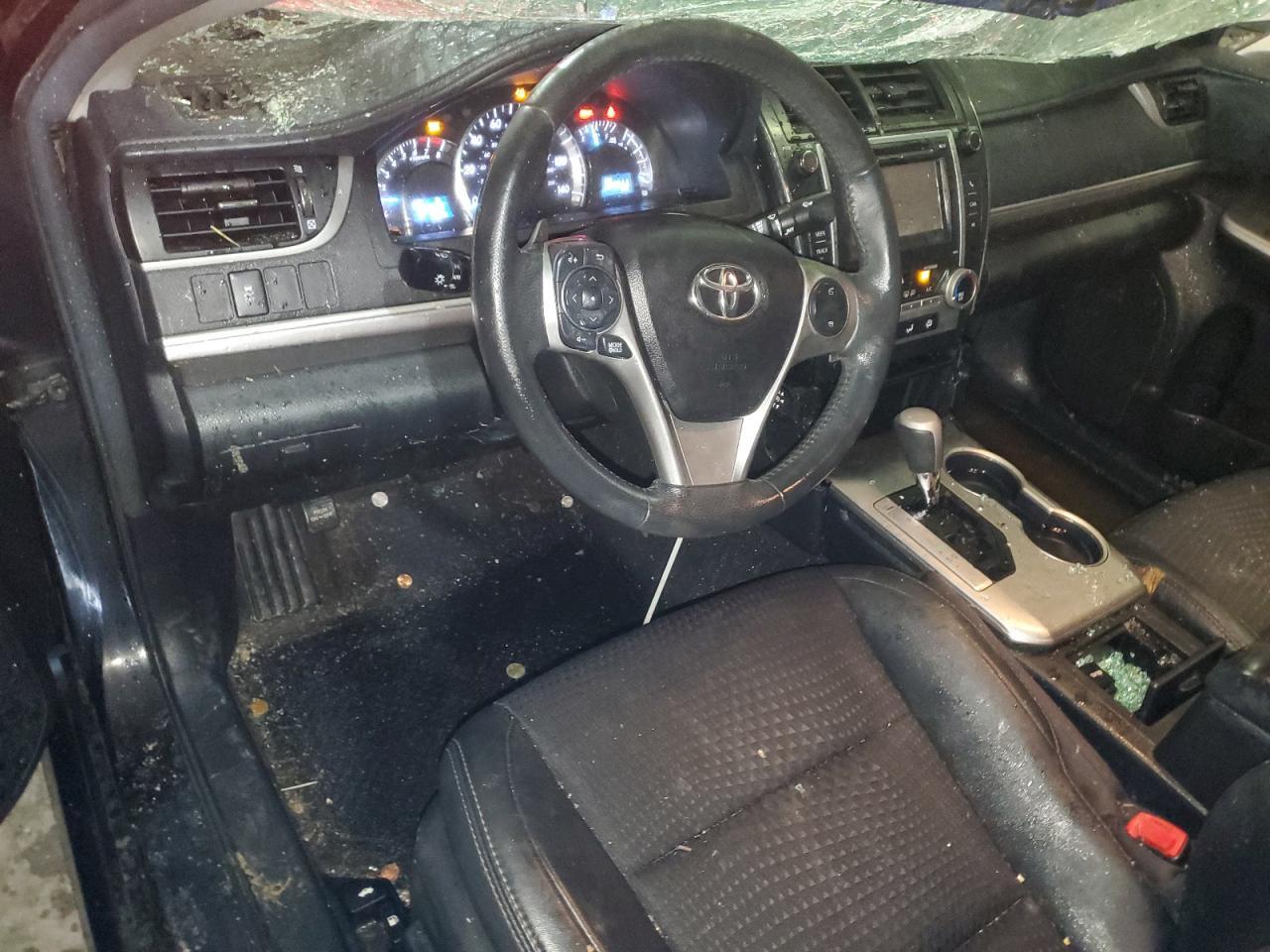2014 TOYOTA CAMRY