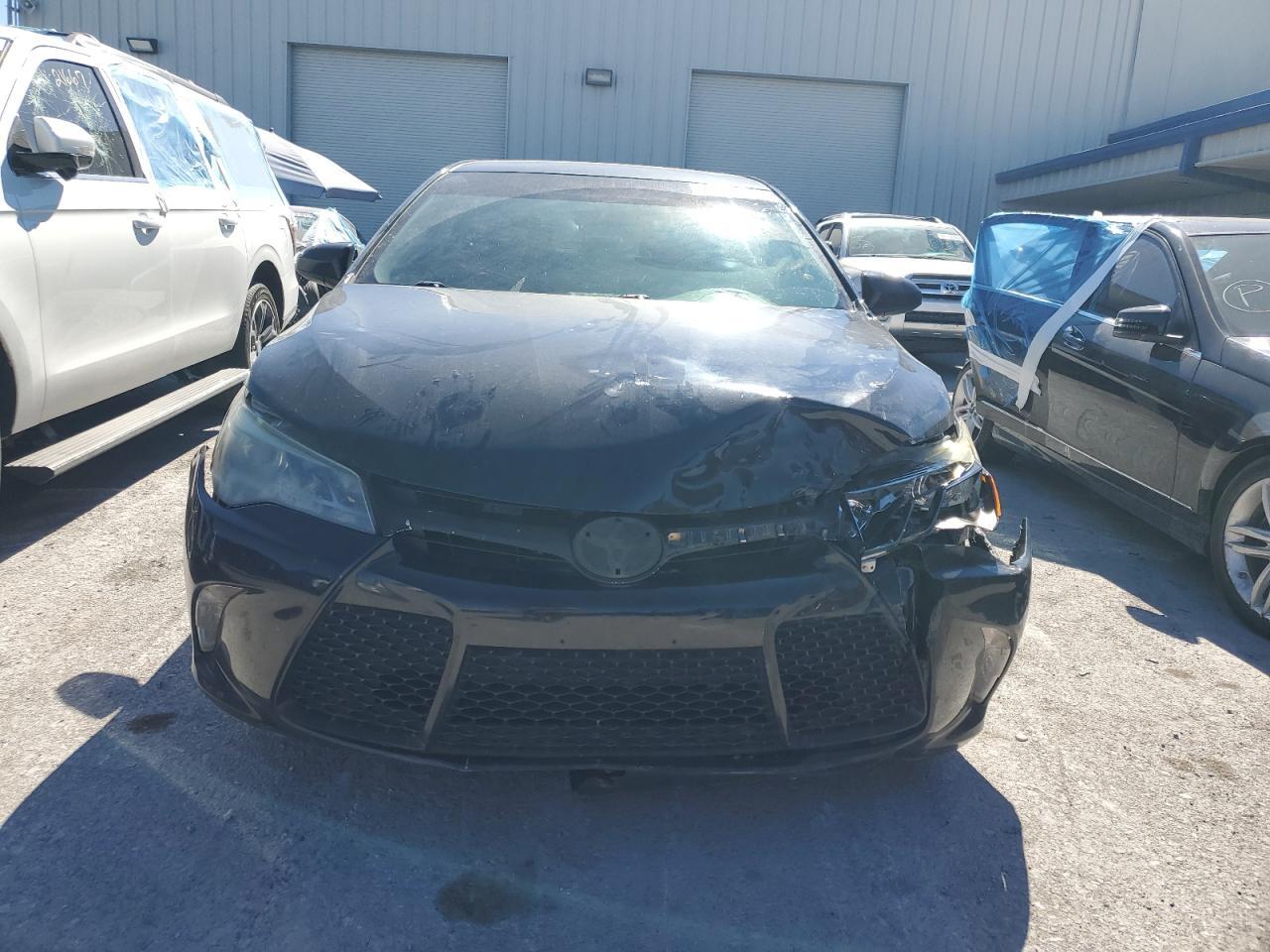 2015 TOYOTA CAMRY