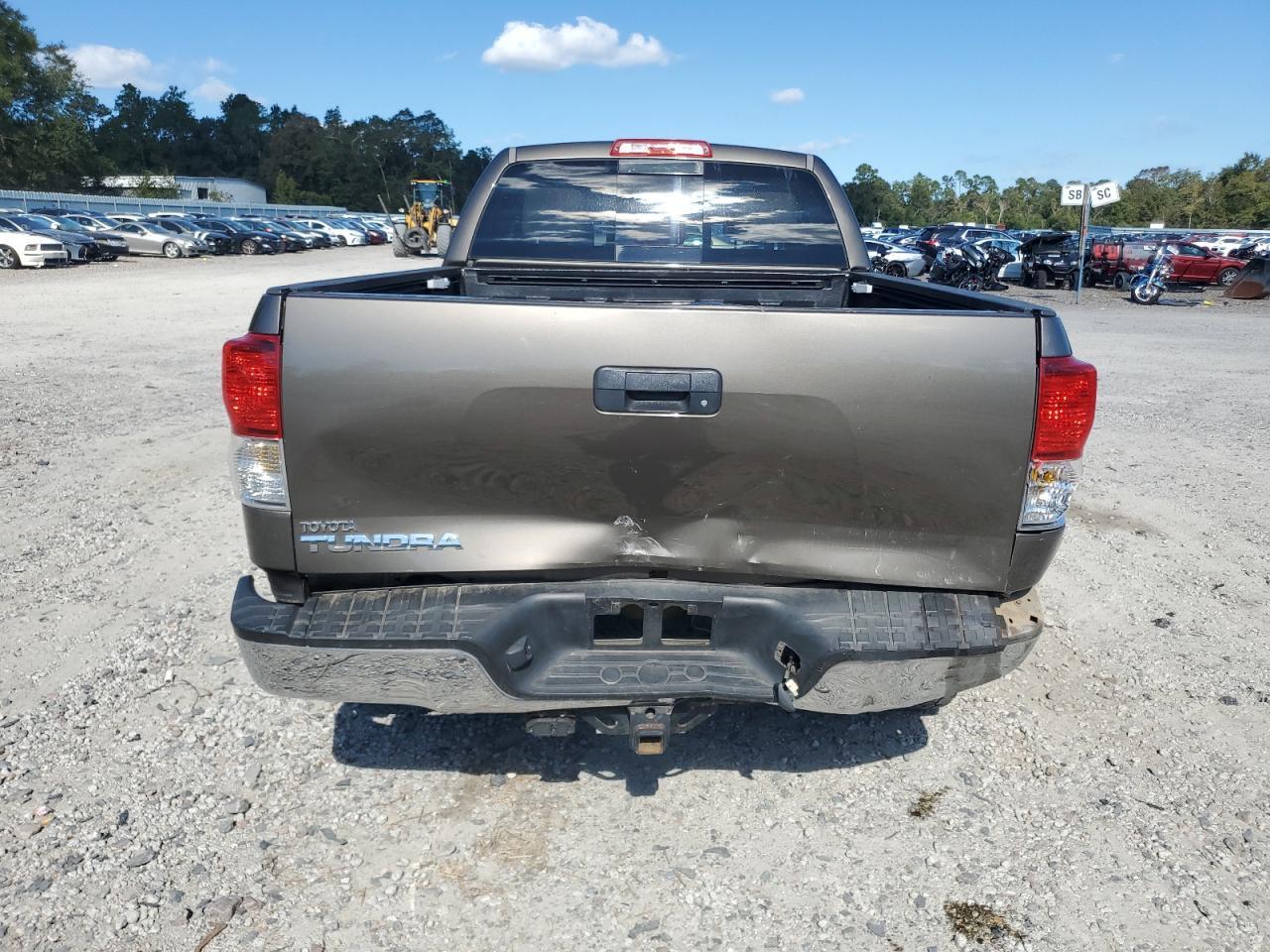 2010 TOYOTA TUNDRA