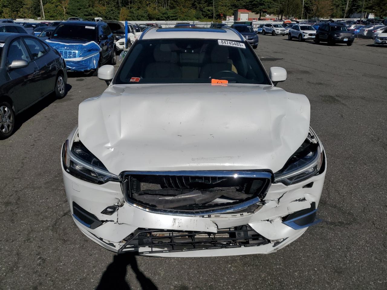 2019 VOLVO XC60