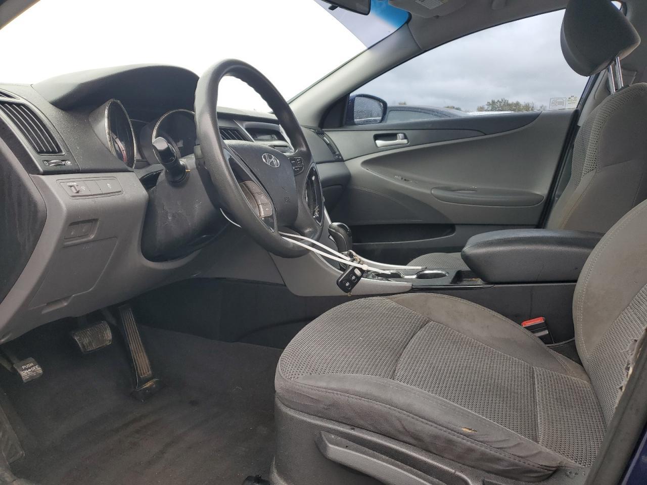2011 HYUNDAI SONATA