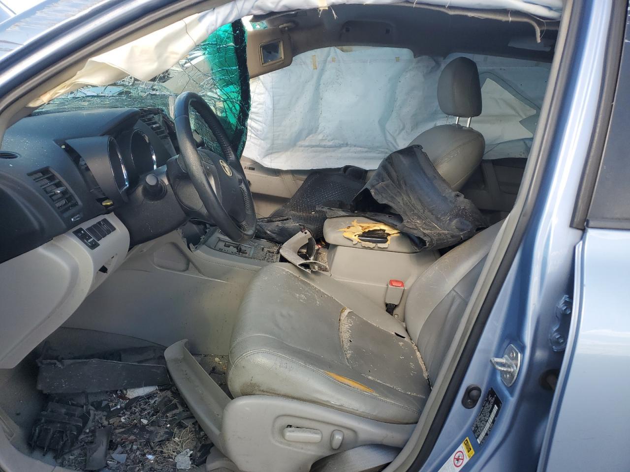 2010 TOYOTA HIGHLANDER