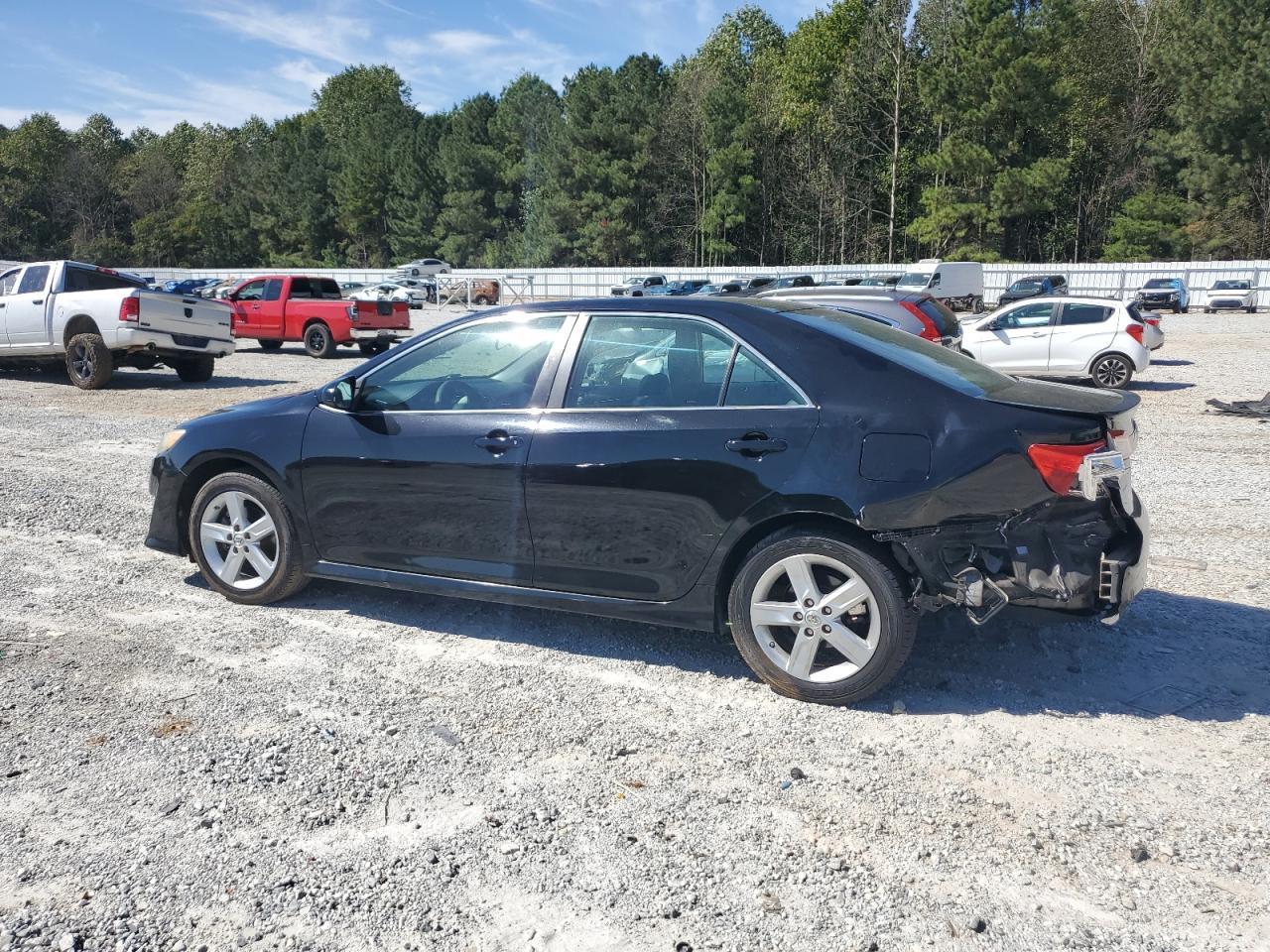2014 TOYOTA CAMRY