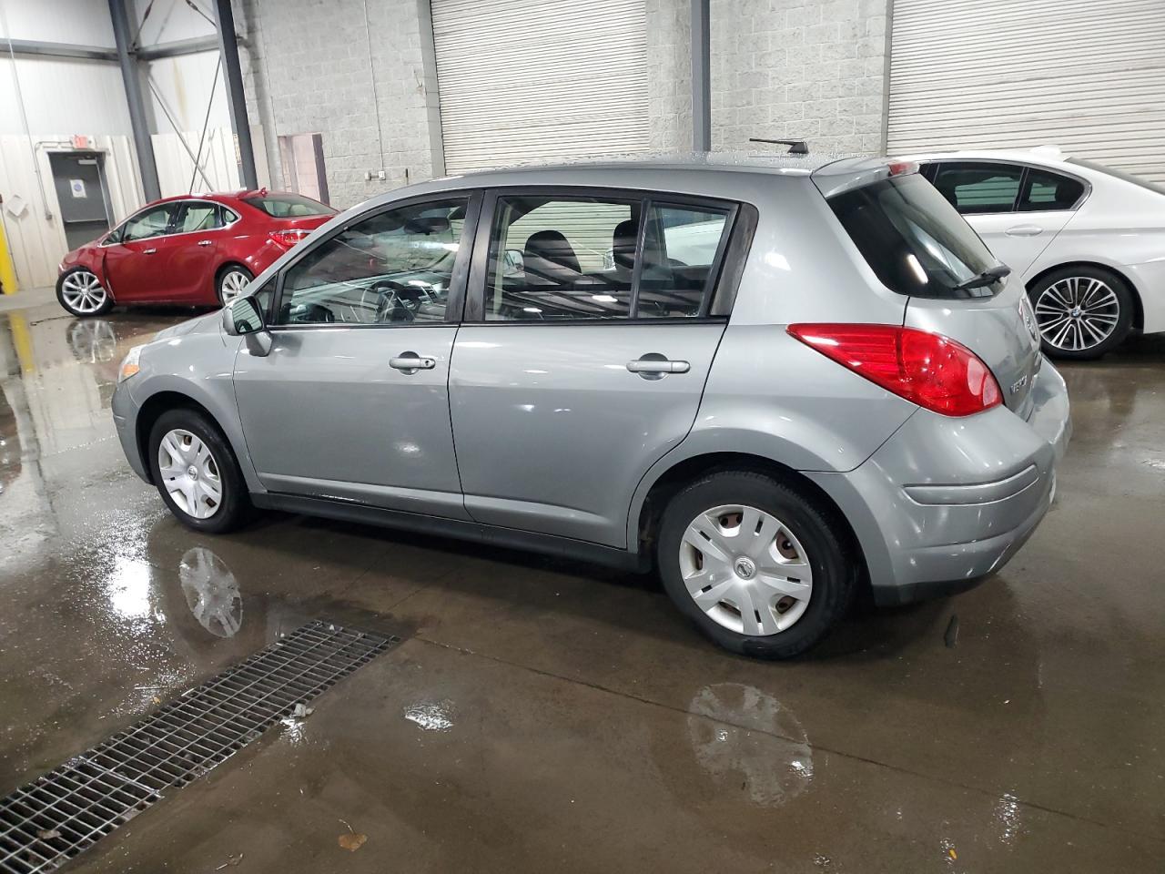 2010 NISSAN VERSA