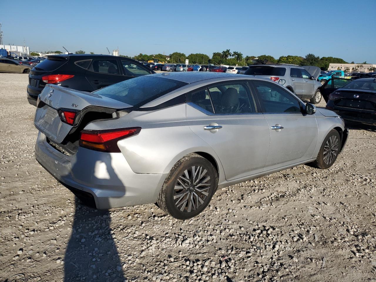 2023 NISSAN ALTIMA