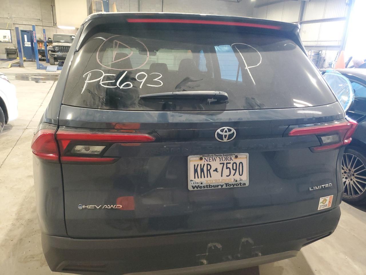 2024 TOYOTA HIGHLANDER